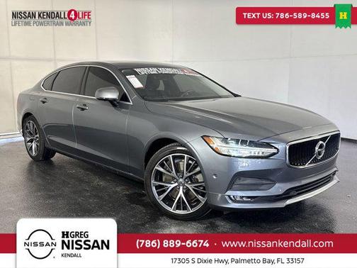 2018 Volvo S90 T6 Momentum