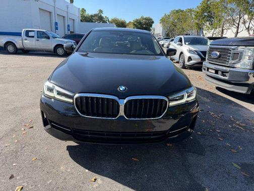 2021 BMW 530 530i