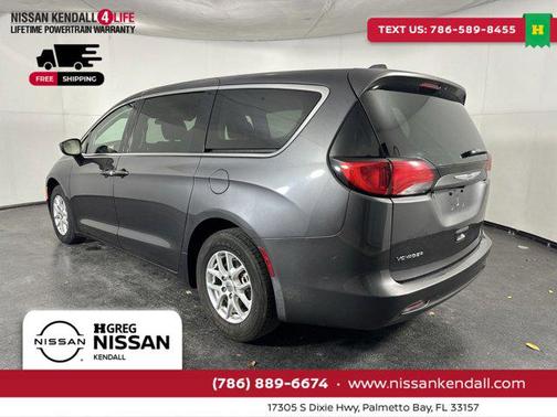 2021 Chrysler Voyager LX