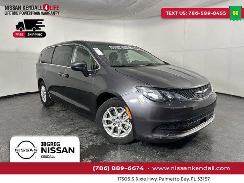 2021 Chrysler Voyager LX