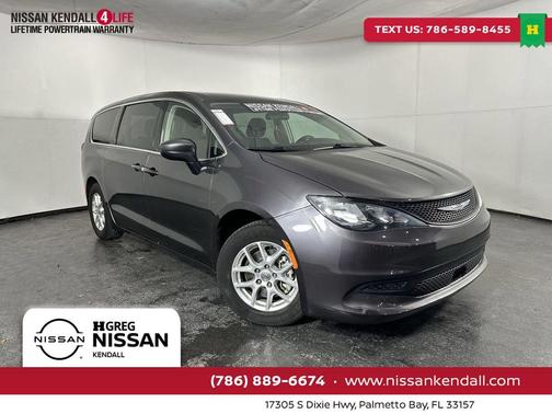 2021 Chrysler Voyager LX