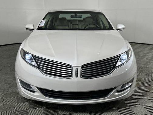 2016 Lincoln MKZ Hybrid Base