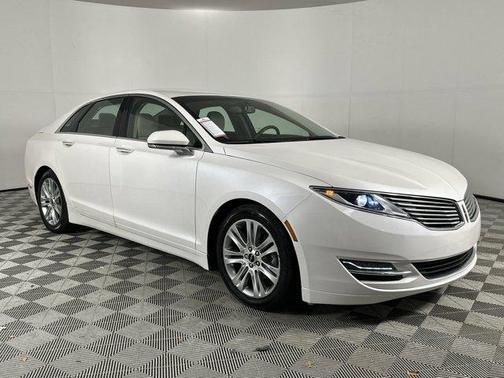 2016 Lincoln MKZ Hybrid Base