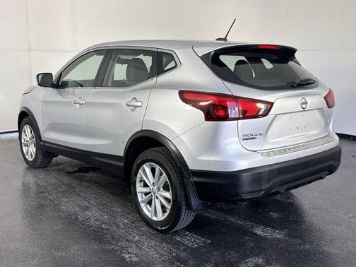 2017 Nissan Rogue Sport S