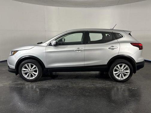 2017 Nissan Rogue Sport S