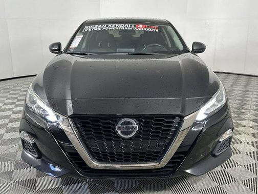 2020 Nissan Altima SR FWD