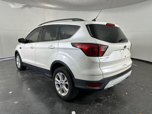 WHITE PLATINUM MET TRI-COAT 2019 Ford Escape SEL