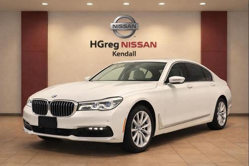 Alpine White 2018 BMW 740 xDrive