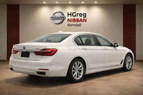 Alpine White 2018 BMW 740 xDrive
