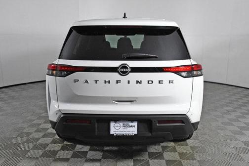 2025 Nissan Pathfinder S FWD