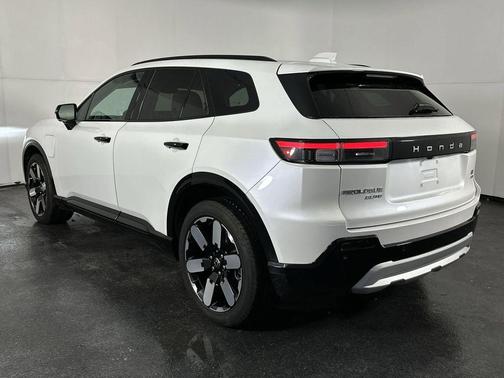 Snowfall Pearl 2024 Honda Prologue Elite
