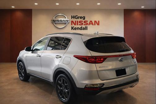 Sparkling Silver 2021 Kia Sportage S