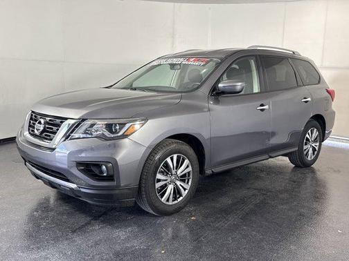 2019 Nissan Pathfinder SV