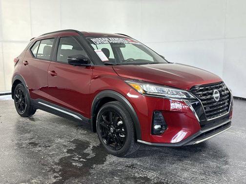 2023 Nissan Kicks SR