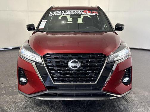2023 Nissan Kicks SR