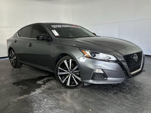 2021 Nissan Altima SR VC-Turbo FWD