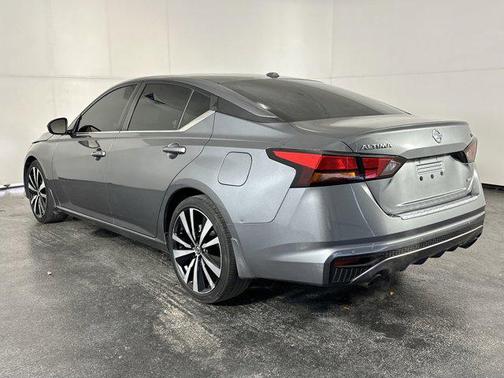 2021 Nissan Altima SR VC-Turbo FWD