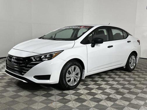 2025 Nissan Versa 1.6 S