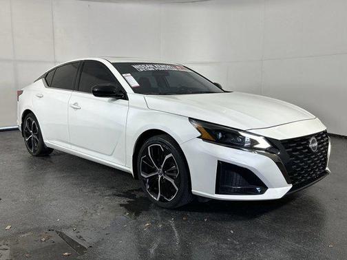 2024 Nissan Altima SR FWD