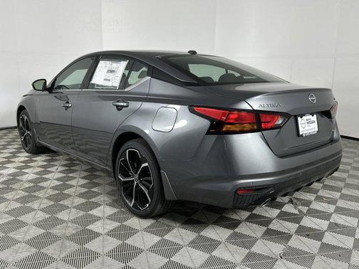 2025 Nissan Altima SR AWD