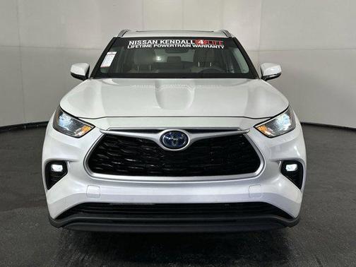 2023 Toyota Highlander Hybrid XLE
