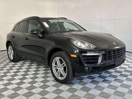 Black 2018 Porsche Macan Macan Sport Edition