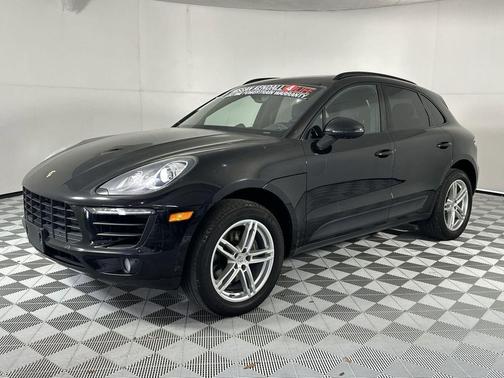 Black 2018 Porsche Macan Macan Sport Edition