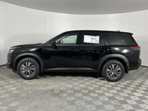 2025 Nissan Pathfinder S FWD