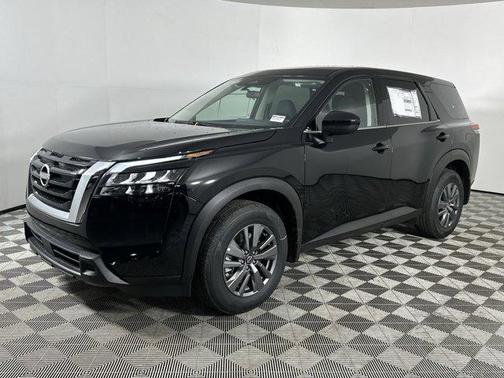2025 Nissan Pathfinder S FWD