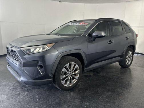 2019 Toyota RAV4 XLE Premium