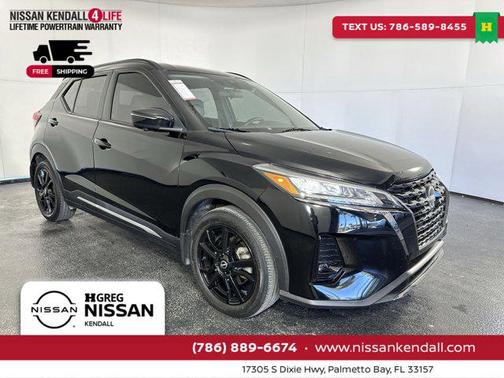 2022 Nissan Kicks SR