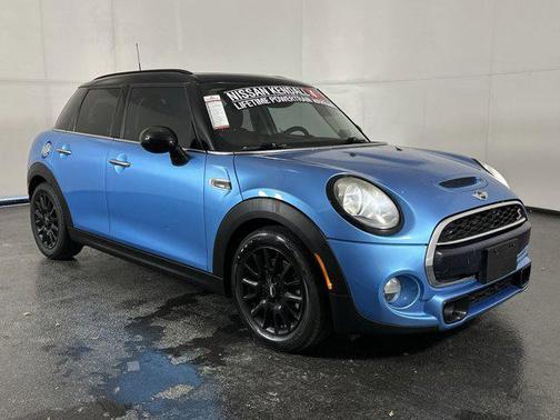 2017 MINI Hardtop Cooper S