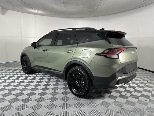 Jungle Green/Ebony Black Roof 2023 Kia Sportage S