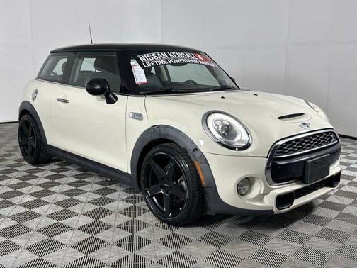 2017 MINI Hardtop Cooper S