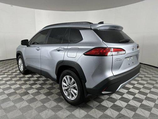 2025 Toyota Corolla Cross LE