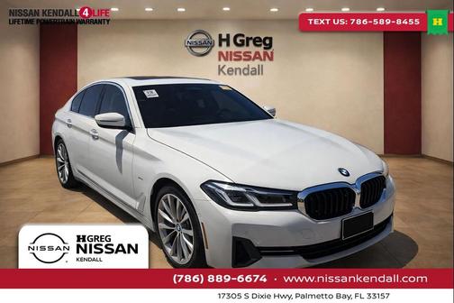 Alpine White 2022 BMW 530e iPerformance