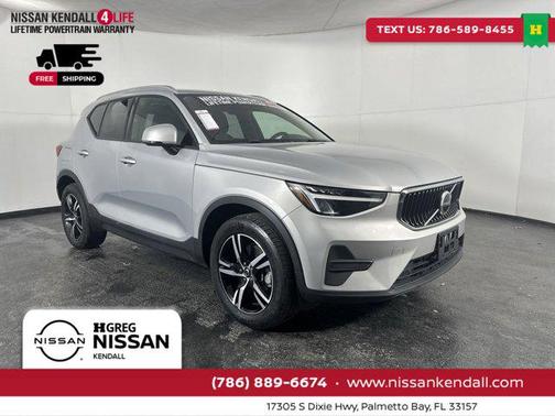 2023 Volvo XC40 B5 Core