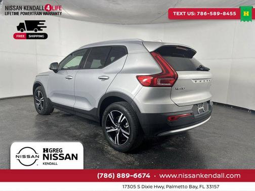 2023 Volvo XC40 B5 Core