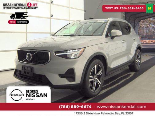 2023 Volvo XC40 B5 Core