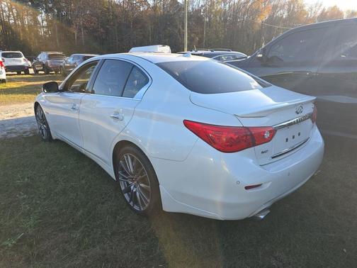 2016 INFINITI Q50 3.0t RED SPORT 400