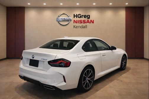 Alpine White 2026 BMW 230 230i