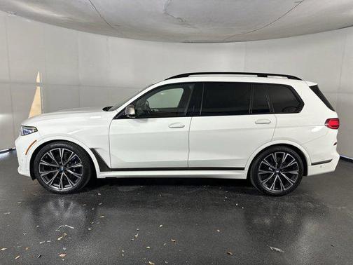 2020 BMW X7 M50i