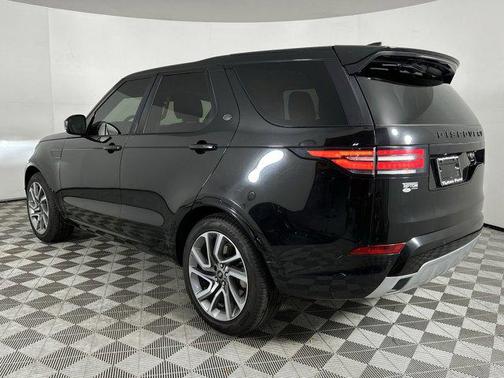 2020 Land Rover Discovery Landmark Edition