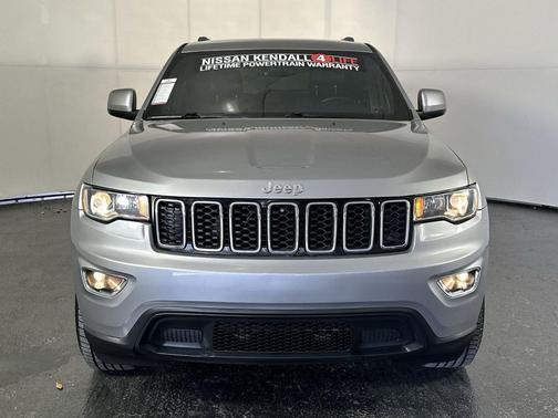 2020 Jeep Grand Cherokee Laredo