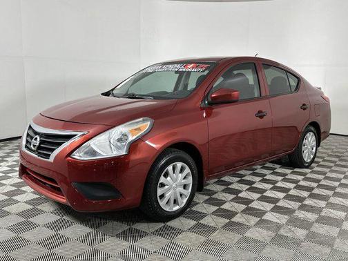 2016 Nissan Versa 1.6 S+