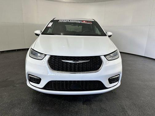 2023 Chrysler Pacifica Touring