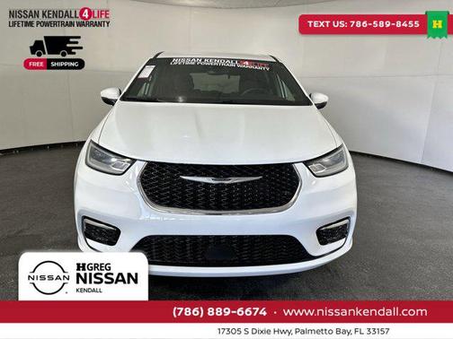 2023 Chrysler Pacifica Touring