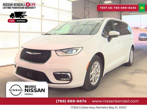 2023 Chrysler Pacifica Touring