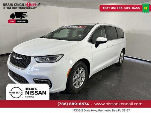 2023 Chrysler Pacifica Touring