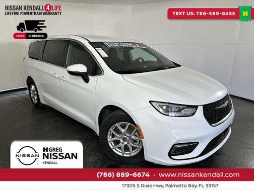 2023 Chrysler Pacifica Touring